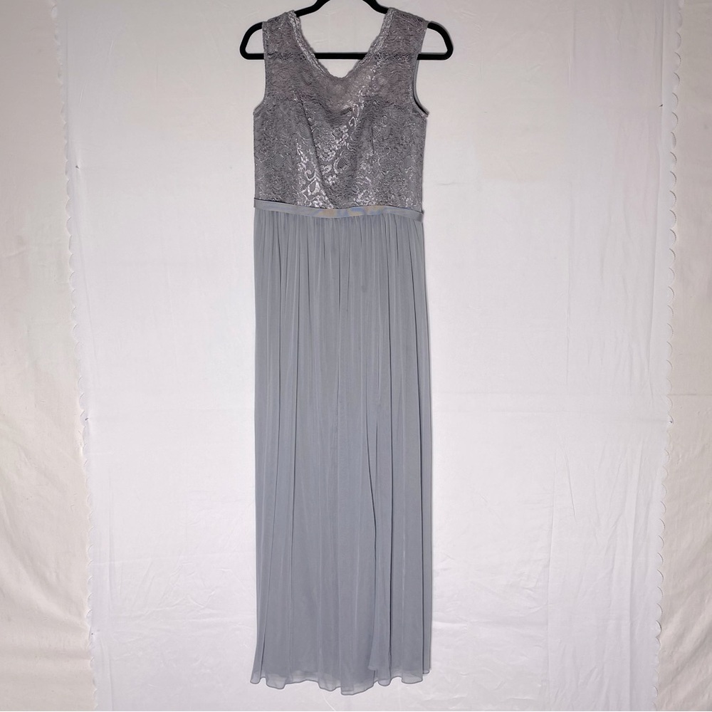 David’s Bridal Grey Sleeveless Lace Top Empire Waist Bridesmaid Dress 8 Wedding